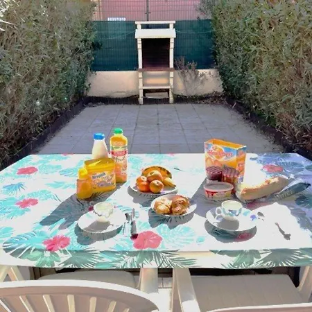 Charmant T3 Avec Terrasse Et Piscine, A 5 Min De La Plage De Richelieu - Fr-1-749-15